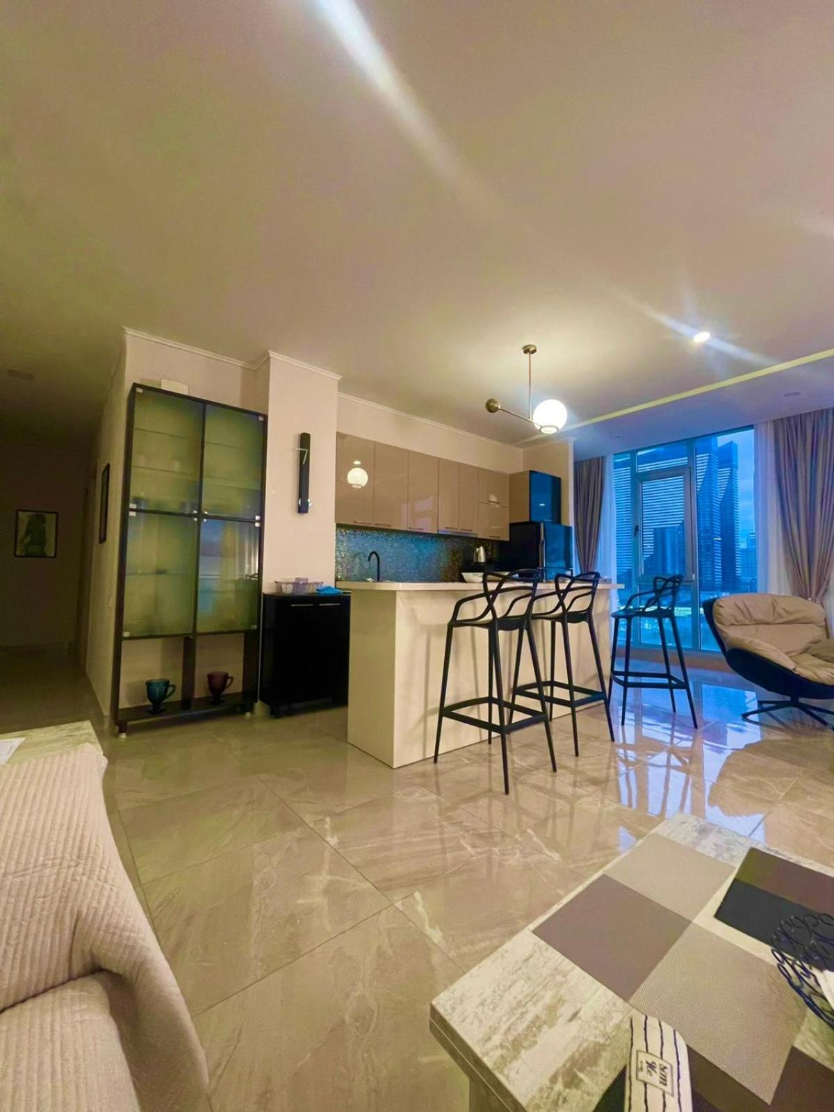 Apartment Magnolia Rustaveli 62 巴统 外观 照片