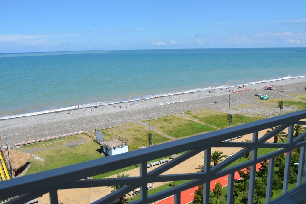 Apartment Magnolia Rustaveli 62 巴统 外观 照片