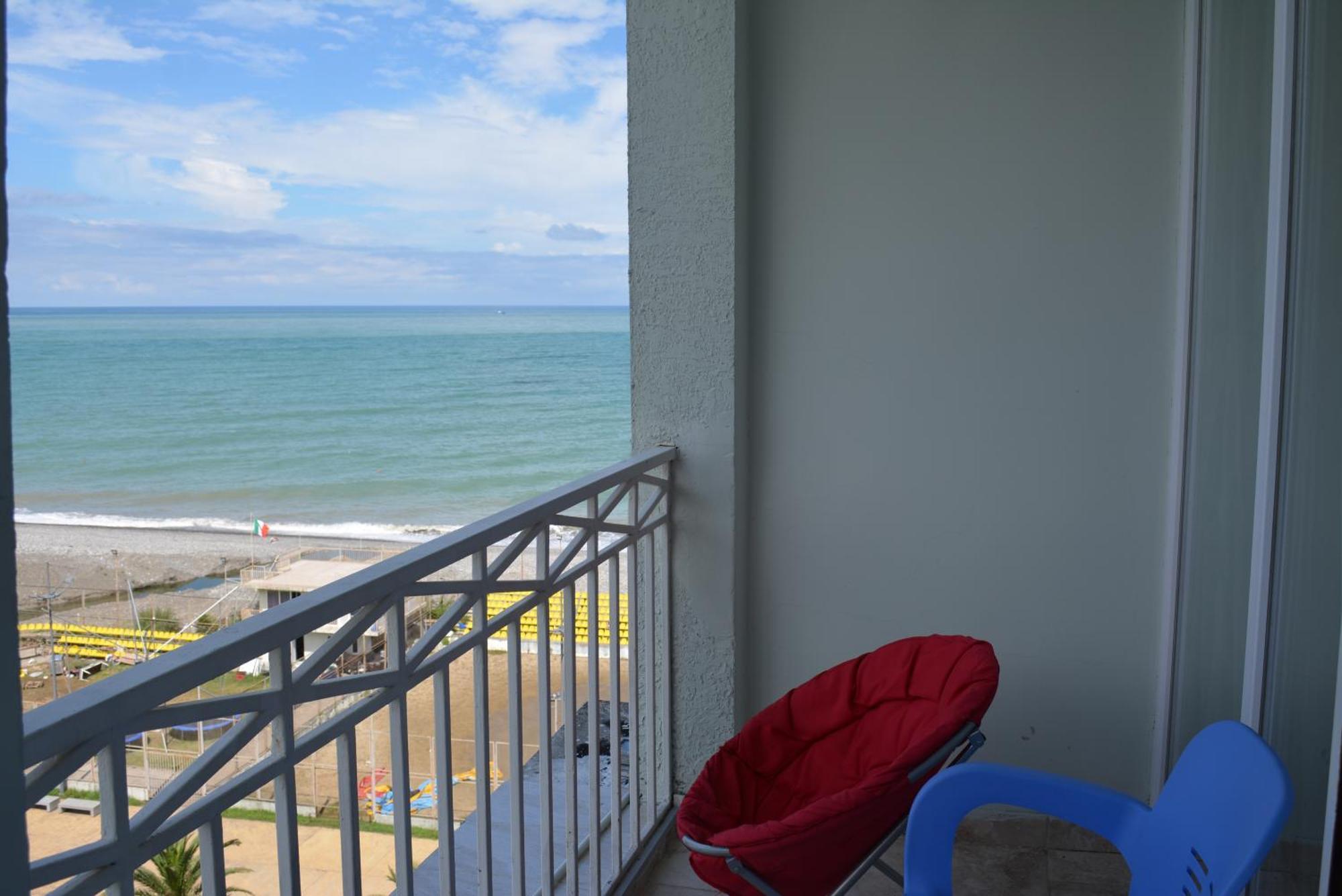 Apartment Magnolia Rustaveli 62 巴统 外观 照片